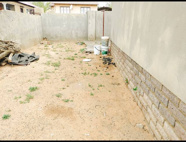 2 BEDROOM FREEHOLD FOR SALE IN DUVHA PARK